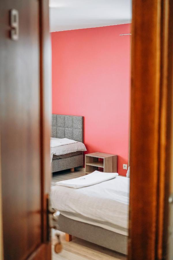 Redwood Hostel Lublin Exterior photo